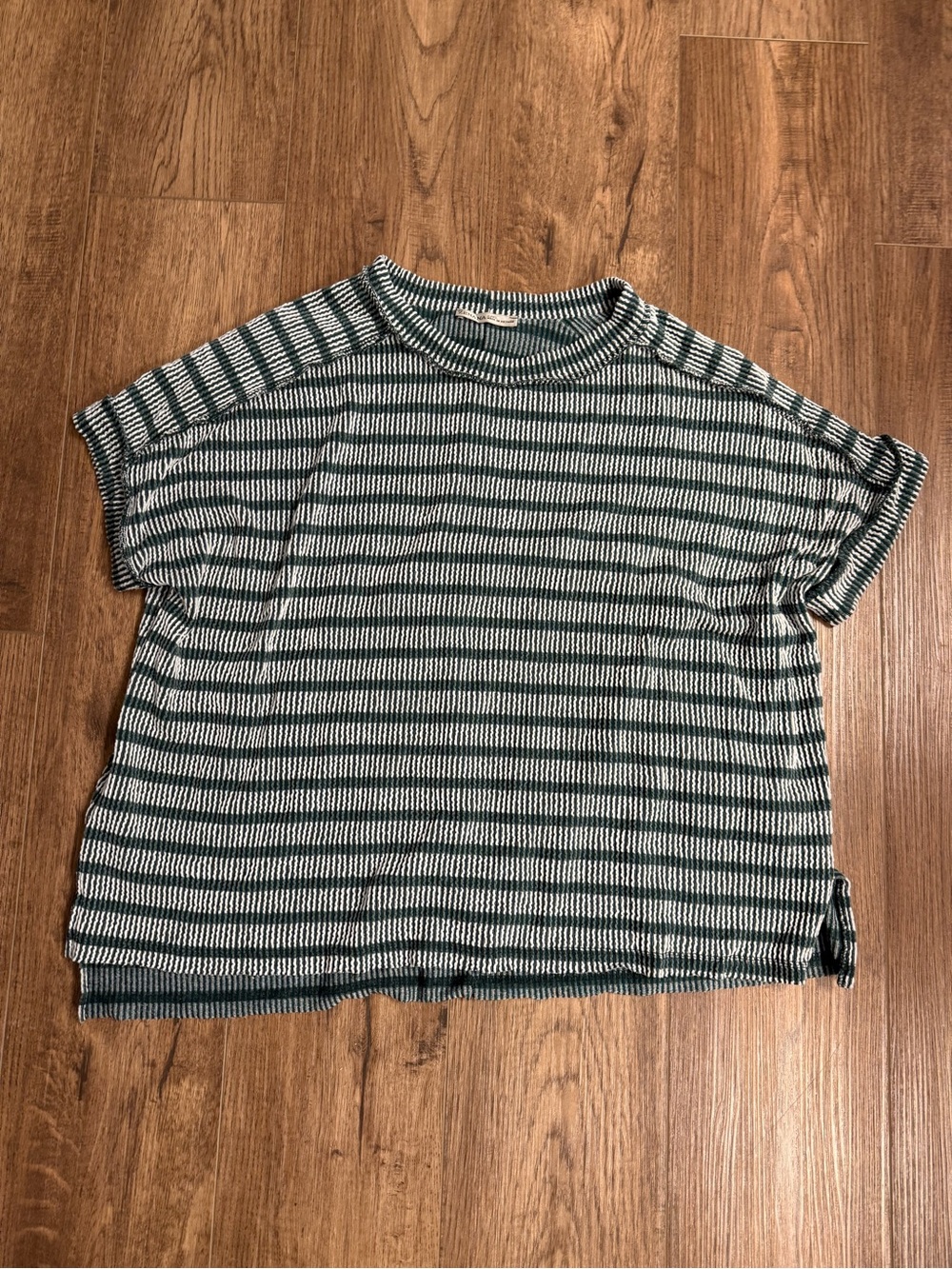 Zenana Women's Striped tee size L/XL